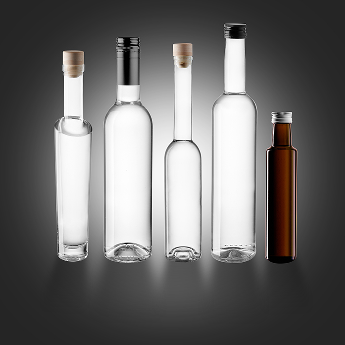 Weißglas, Buntglas, diverse Flaschen
